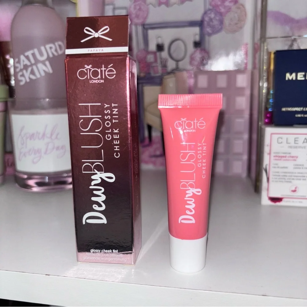 💝NIB Ciate Dewy Blush Glossy Cheek Tint -Papaya💝